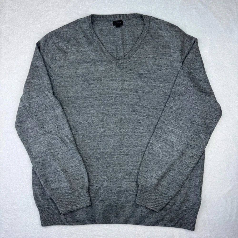 J. Crew 100% Cotton V-Neck Sweater. Gray. Men’s size L.